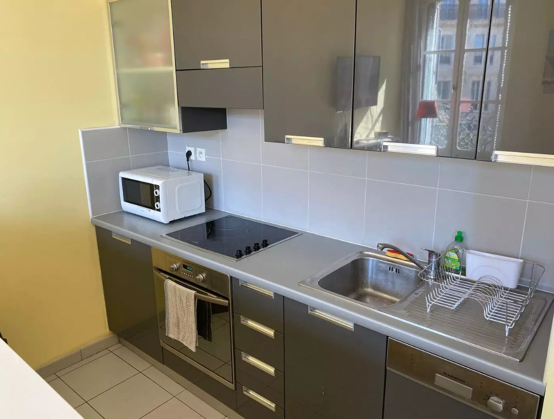 Appartement, meublé, 2 pièces à Marseille (13012) — photo 4