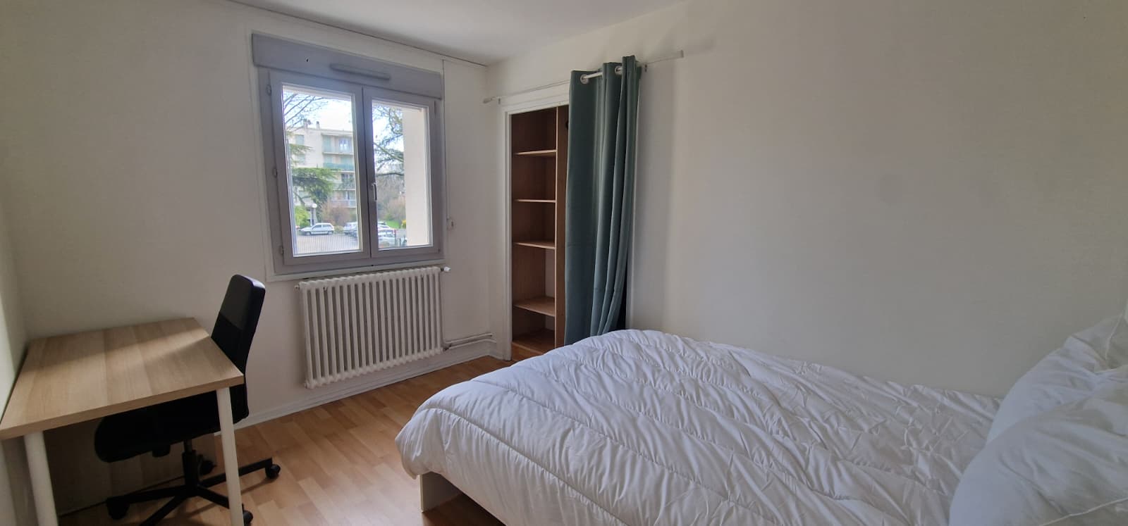 Chambre, meublé, 4 pièces, 64m² à Vaulx-en-Velin (69120) — photo principale