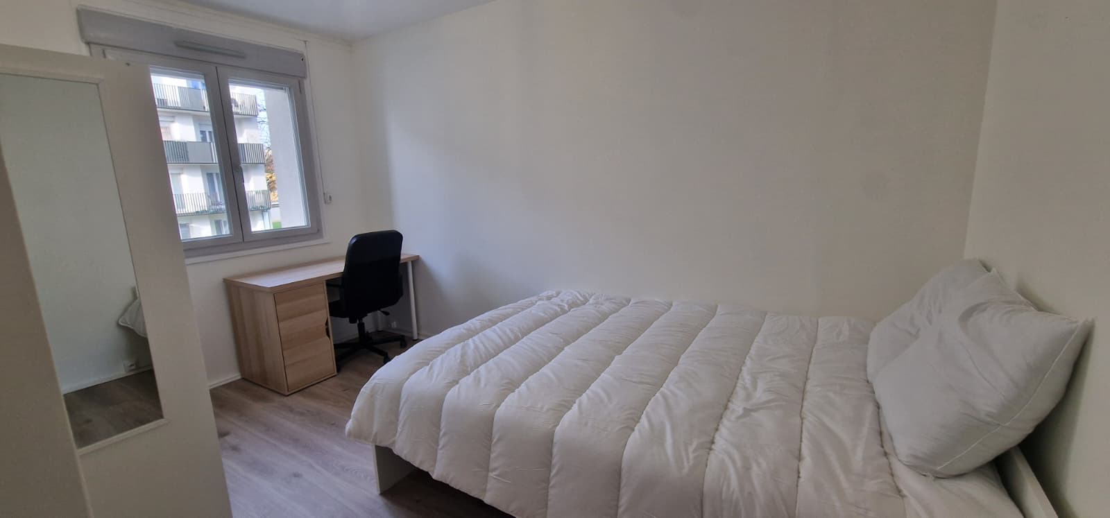 Chambre, meublé, 4 pièces, 63m² à Vaulx-en-Velin (69120) — photo principale