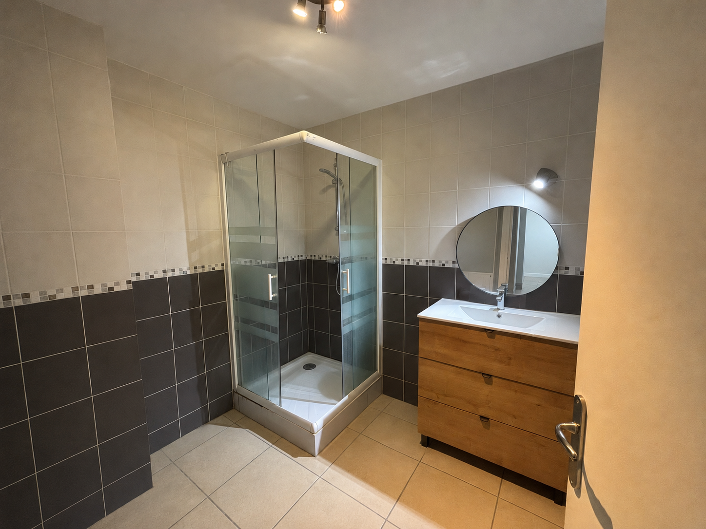Appartement, non meublé, 2 pièces, 58m² à Montrottier (69770) — photo 5