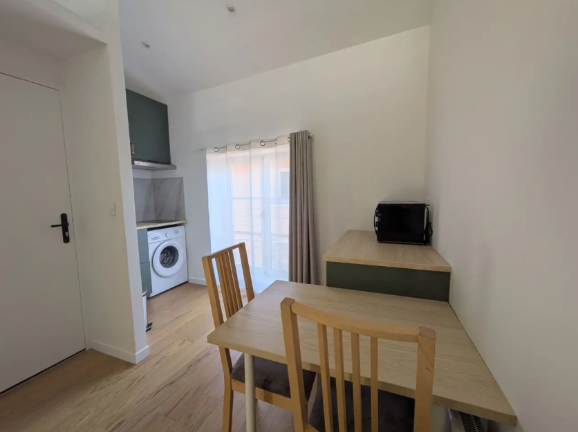 Appartement, meublé, 1 pièce, 17m² à Sainte-Foy-lès-Lyon (69110) — photo 3