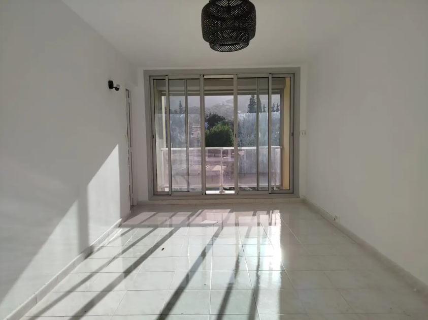 Appartement, non meublé, 4 pièces, 65m² à Marseille (13010) — photo principale