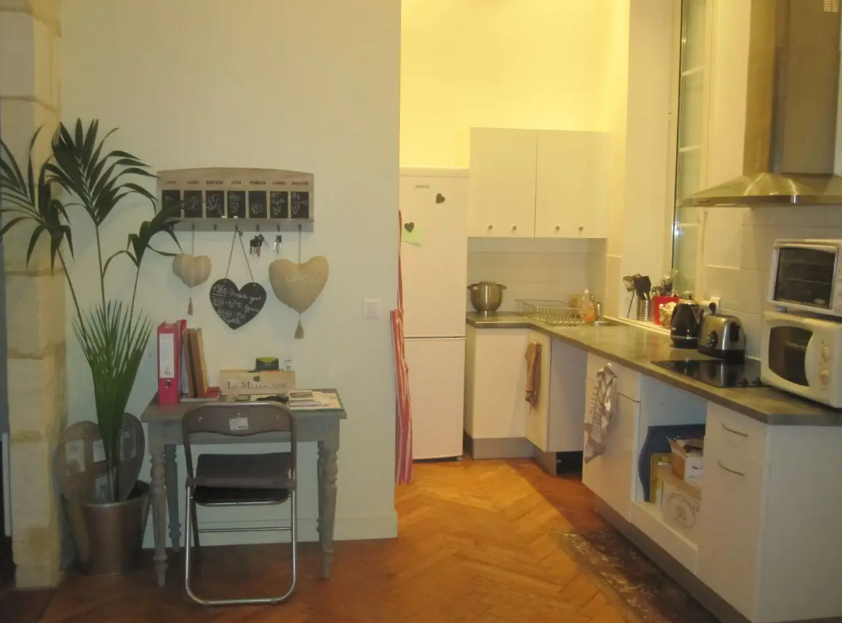 Appartement, meublé, 4 pièces, 70m² à Bordeaux (33000) — photo 2