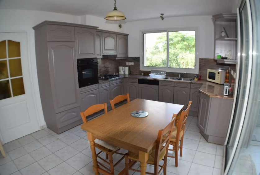 Maison, meublé, 5 pièces, 115m² à Rives-du-Loir-en-Anjou (49140) — photo 2