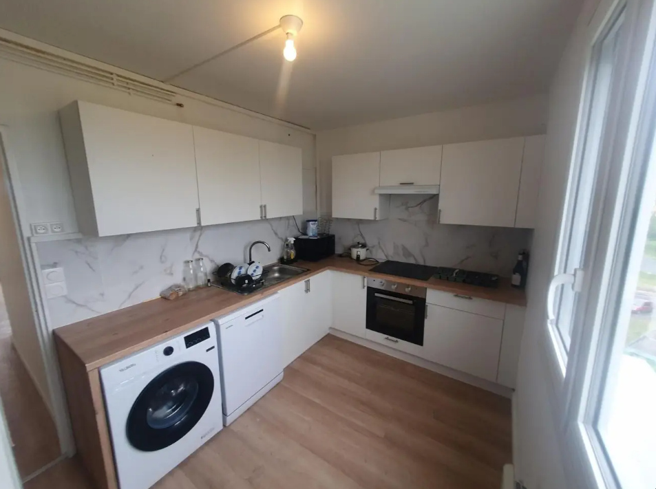 Appartement, non meublé, 4 pièces, 75m² à Villenave-d'Ornon (33140) — photo 2