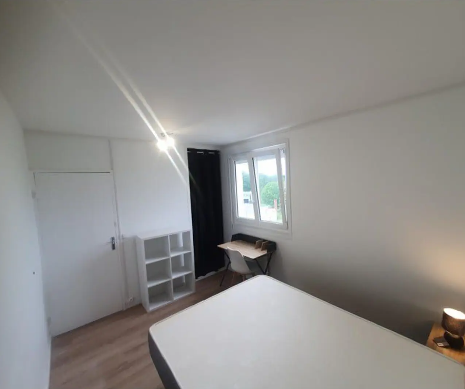 Appartement, non meublé, 4 pièces, 75m² à Villenave-d'Ornon (33140) — photo 4