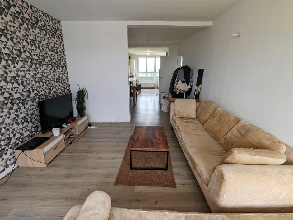 Appartement, meublé, 4 pièces, 74m² à Bron (69500) — photo 2