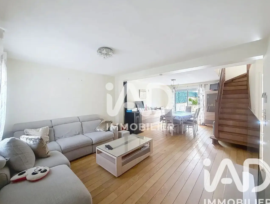 Maison, meublé, 7 pièces, 142m² à Plaisir (78370) — photo 2