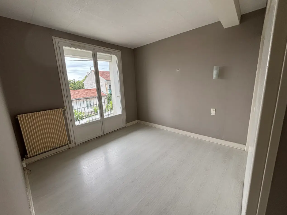 Appartement, non meublé, 3 pièces, 70m² à Coulounieix-Chamiers (24660) — photo 3