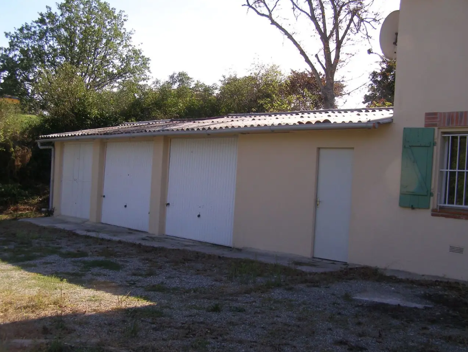 Appartement, non meublé, 5 pièces, 120m² à Rouffiac-Tolosan (31180) — photo 2