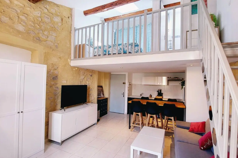Appartement, meublé, 1 pièce, 42m² à Nîmes (30900) — photo principale
