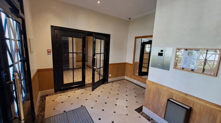 Appartement, meublé, 2 pièces, 48m² à Le Plessis-Robinson (92350) — photo 2