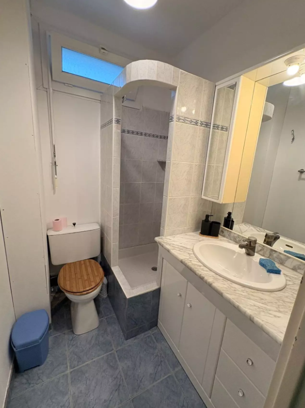 Chambre, meublé, 11 pièces à Laval (53000) — photo 3