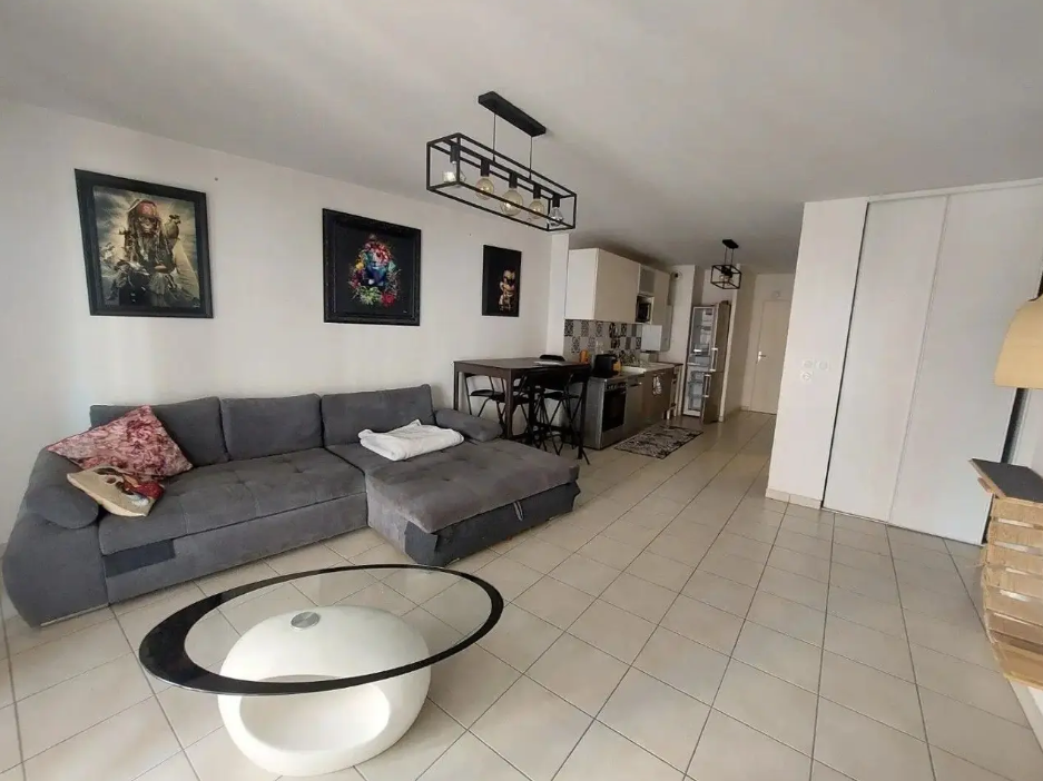 Appartement, meublé, 3 pièces, 68m² à Villeurbanne (69100) — photo principale