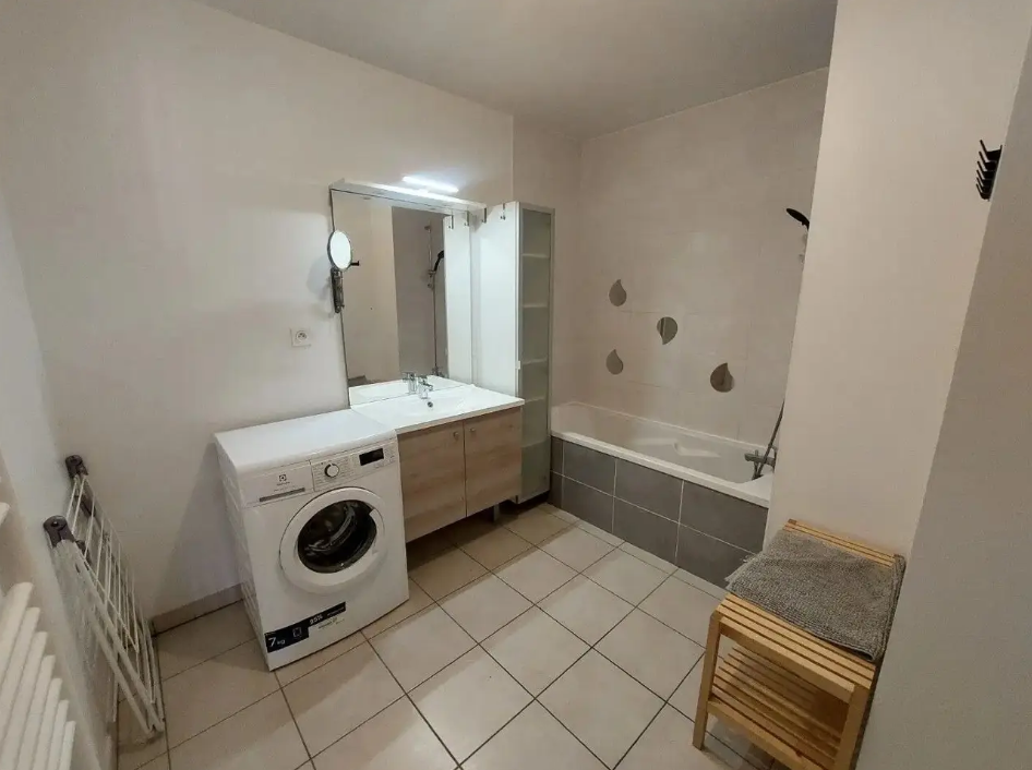 Appartement, meublé, 3 pièces, 68m² à Villeurbanne (69100) — photo 2