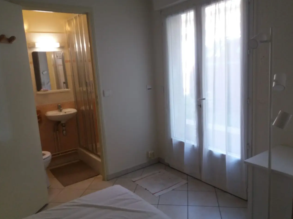 Chambre, meublé, 11m² à Fontenay-aux-Roses (92260) — photo 5