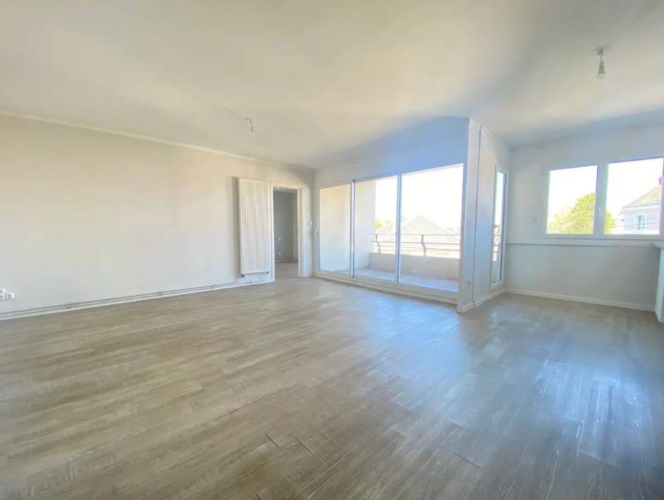 Appartement, non meublé, 3 pièces, 70m² à Saumur (49400) — photo 2