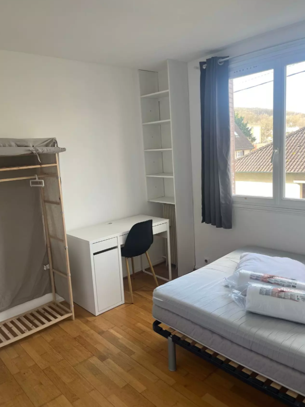 Chambre, meublé, 10m² à Évreux (27000) — photo 4