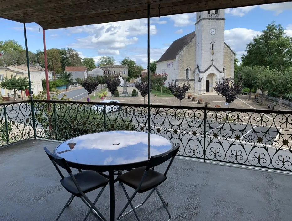 Maison, meublé, 3 pièces, 101m² à Le Pizou (24700) — photo principale
