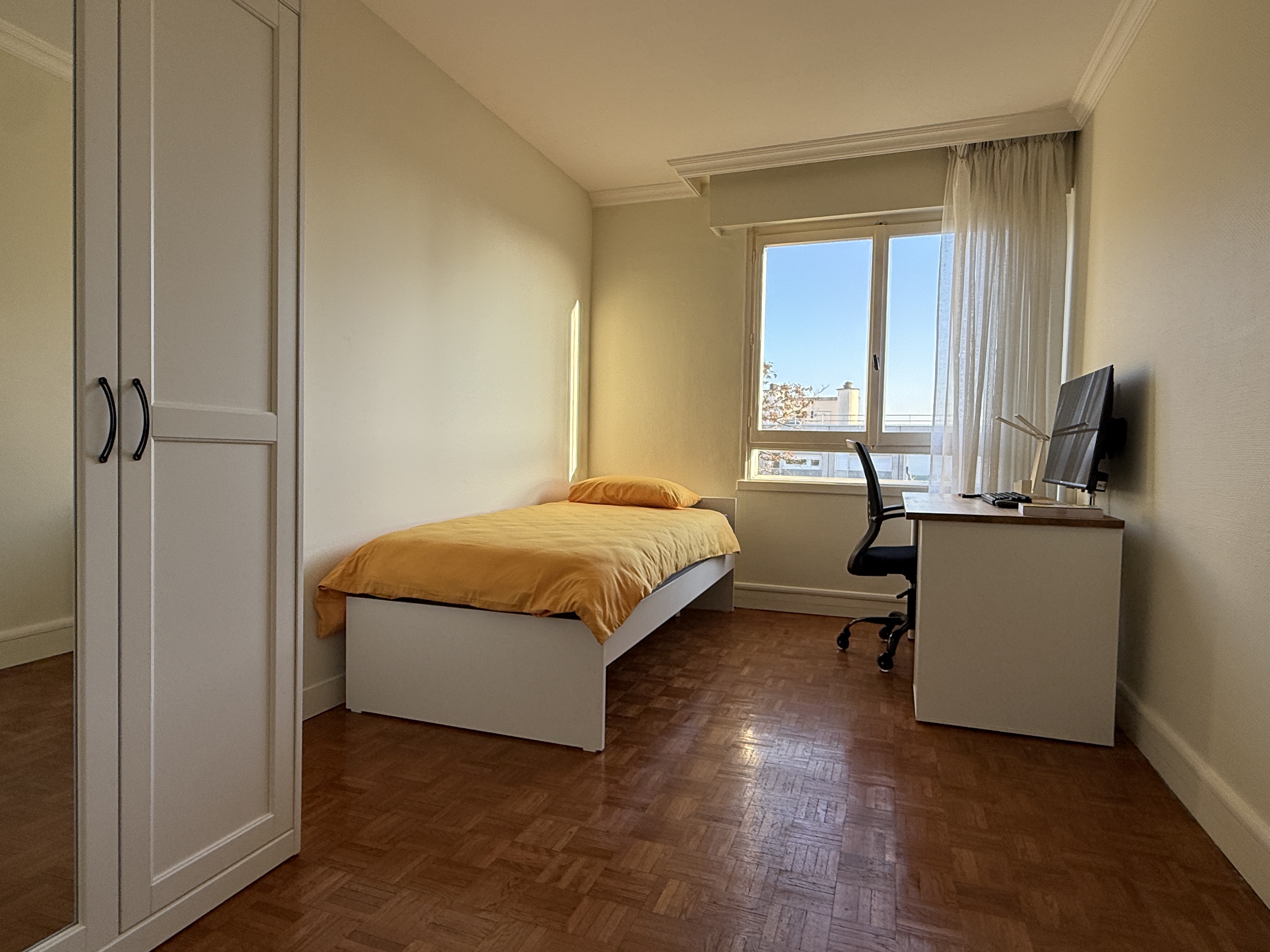 Chambre, meublé, 9 pièces, 170m² à Massy (91300) — photo 2