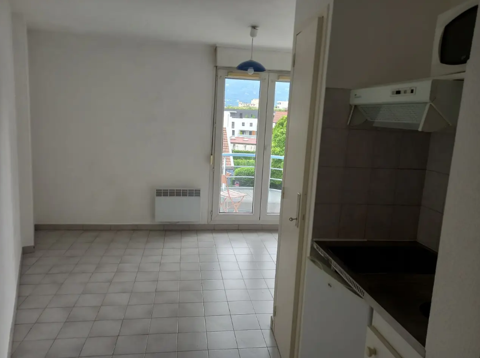 Appartement, non meublé, 1 pièce, 18m² à Grenoble (38100) — photo principale
