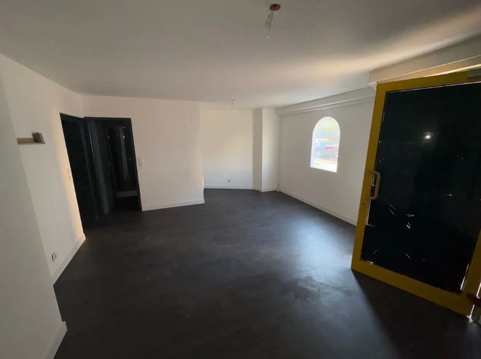 Appartement, non meublé, 3 pièces, 70m² à Bitche (57230) — photo 2