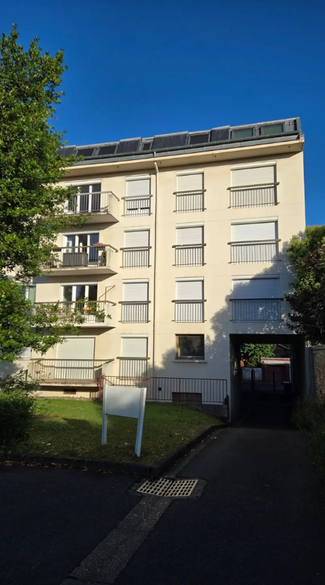 Appartement, non meublé, 4 pièces, 82m² à Sucy-en-Brie (94370) — photo 2