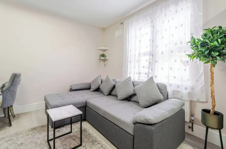 Appartement, meublé, 2 pièces, 47m² à Le Chesnay-Rocquencourt (78150) — photo 2