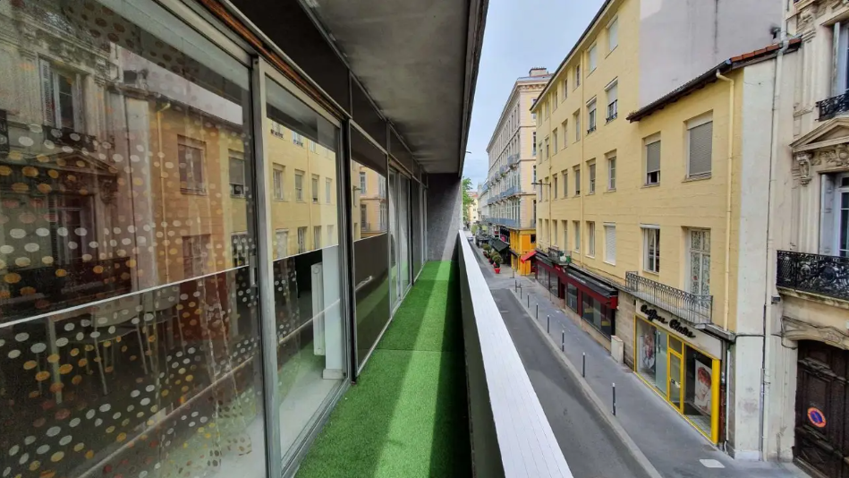Appartement, meublé, 1 pièce, 27m² à Saint-Étienne (42000) — photo 2