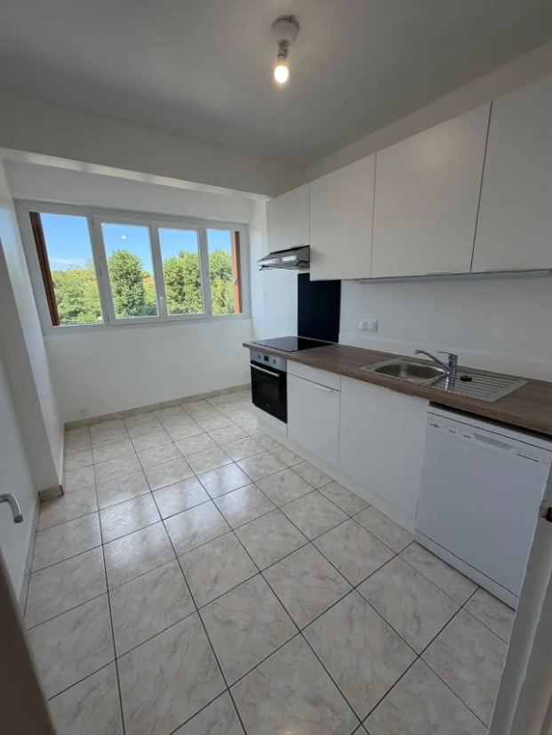 Appartement, non meublé, 3 pièces, 67m² à Neuilly-sur-Marne (93330) — photo 4