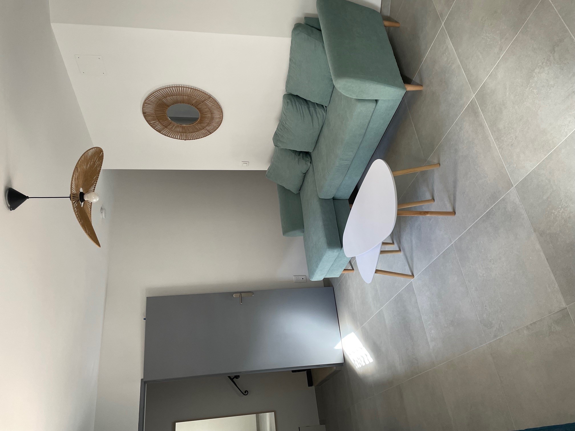 Maison, meublé, 5 pièces, 70m² à Nîmes (30900) — photo 3