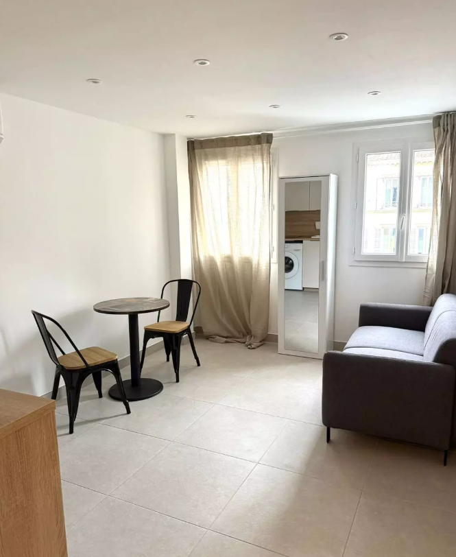 Appartement, meublé, 21m² à Marseille (13005) — photo 2