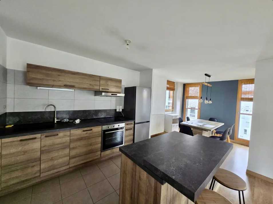 Appartement, meublé, 3 pièces, 77m² à Nantes (44200) — photo 2