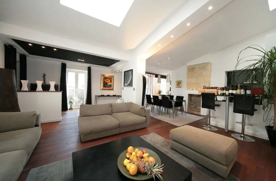 Appartement, non meublé, 5 pièces, 145m² à Bordeaux (33000) — photo 3