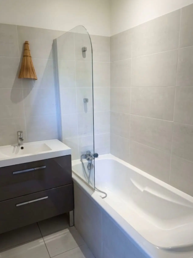 Appartement, non meublé, 4 pièces, 140m² à Saint-Genis-Laval (69230) — photo 5