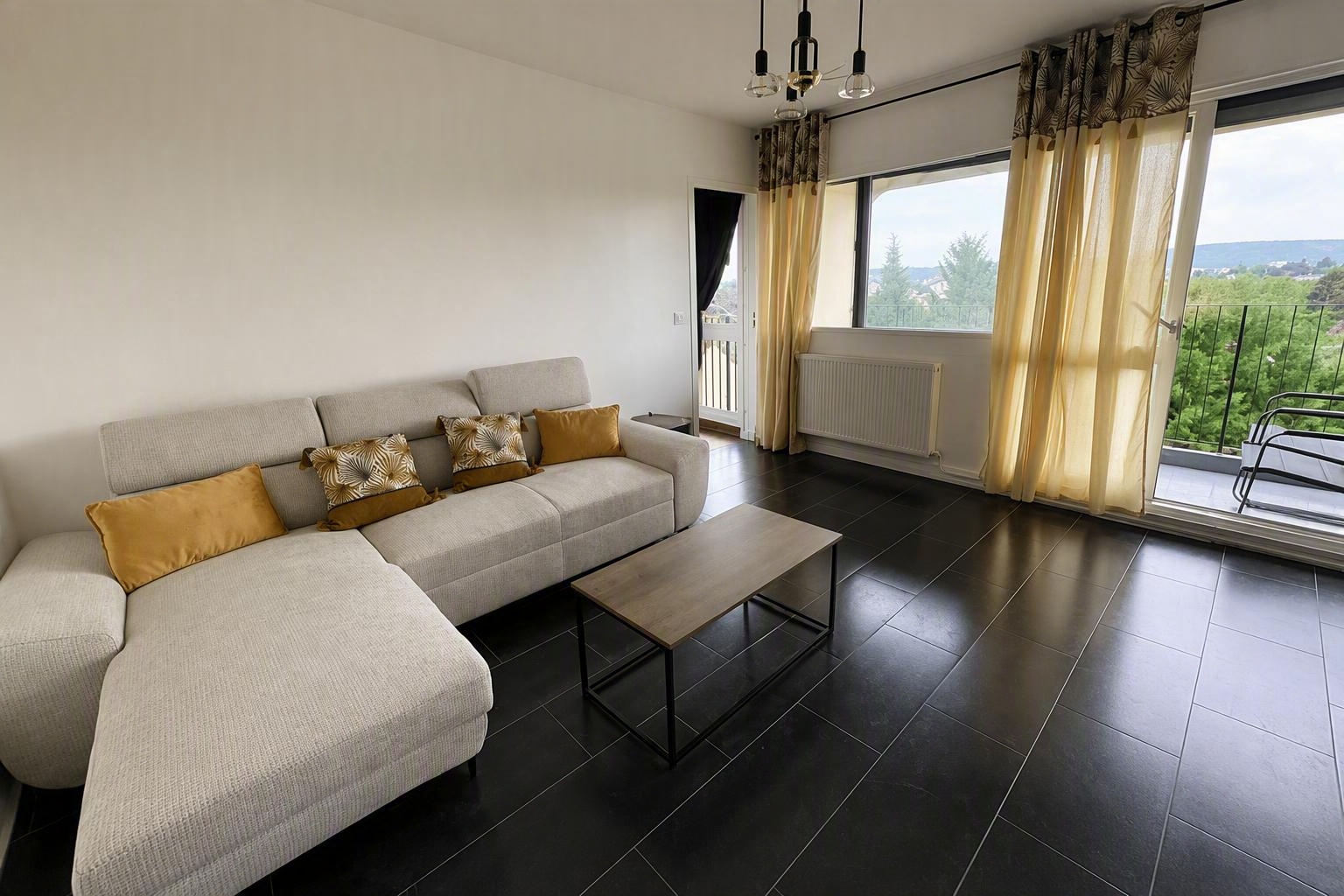 Appartement, meublé, 4 pièces, 78m² à Les Mureaux (78130) — photo principale