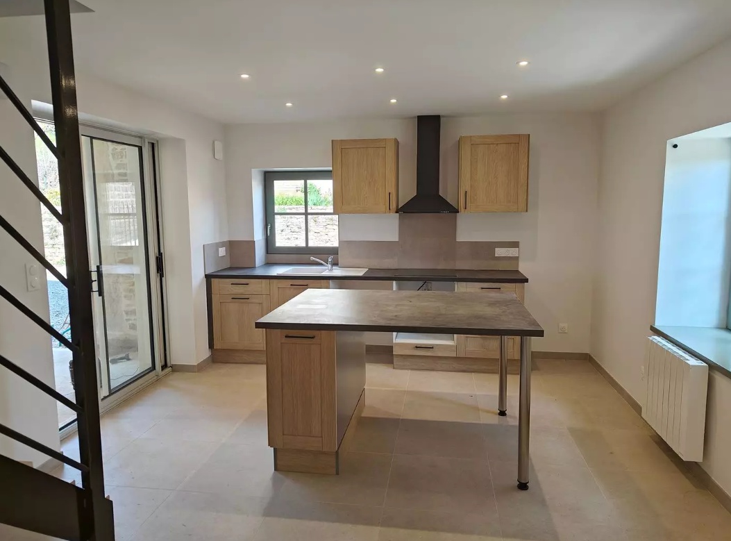 Appartement, non meublé, 5 pièces, 94m² à Porte des Pierres Dorées (69400) — photo 5