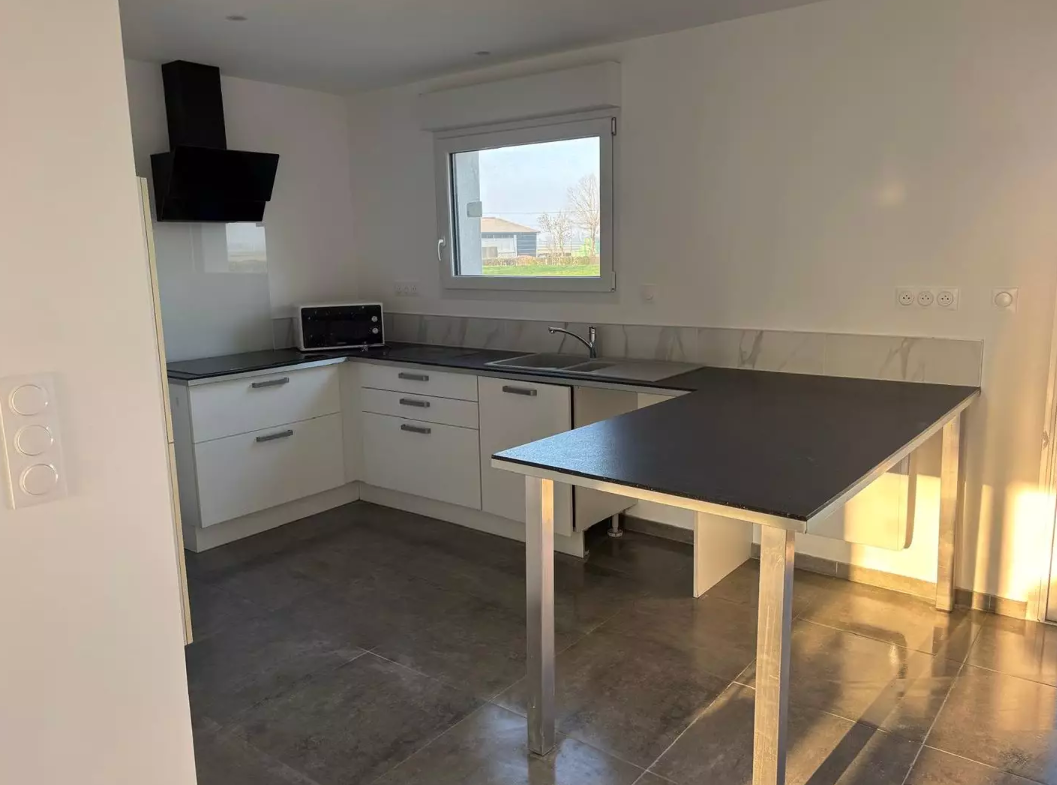 Maison, meublé, 5 pièces, 70m² à Broxeele (59470) — photo 4