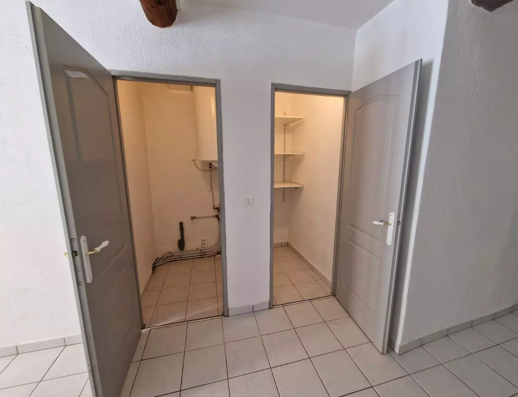 Appartement, meublé, 2 pièces, 45m² à Eyguières (13430) — photo 4