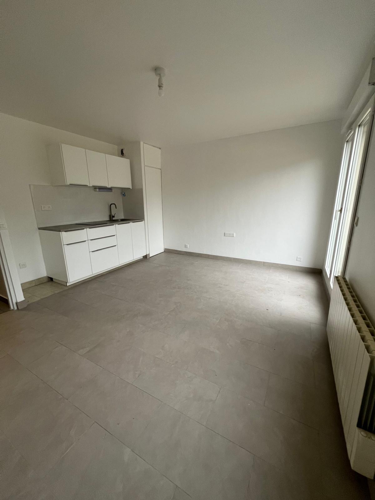 Appartement, non meublé, 1 pièce, 30m² à Neauphle-le-Château (78640) — photo 2