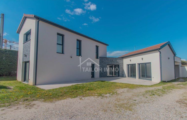Maison, non meublé, 5 pièces, 164m² à Craponne (69290) — photo principale