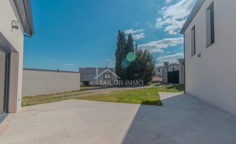 Maison, non meublé, 5 pièces, 164m² à Craponne (69290) — photo 2