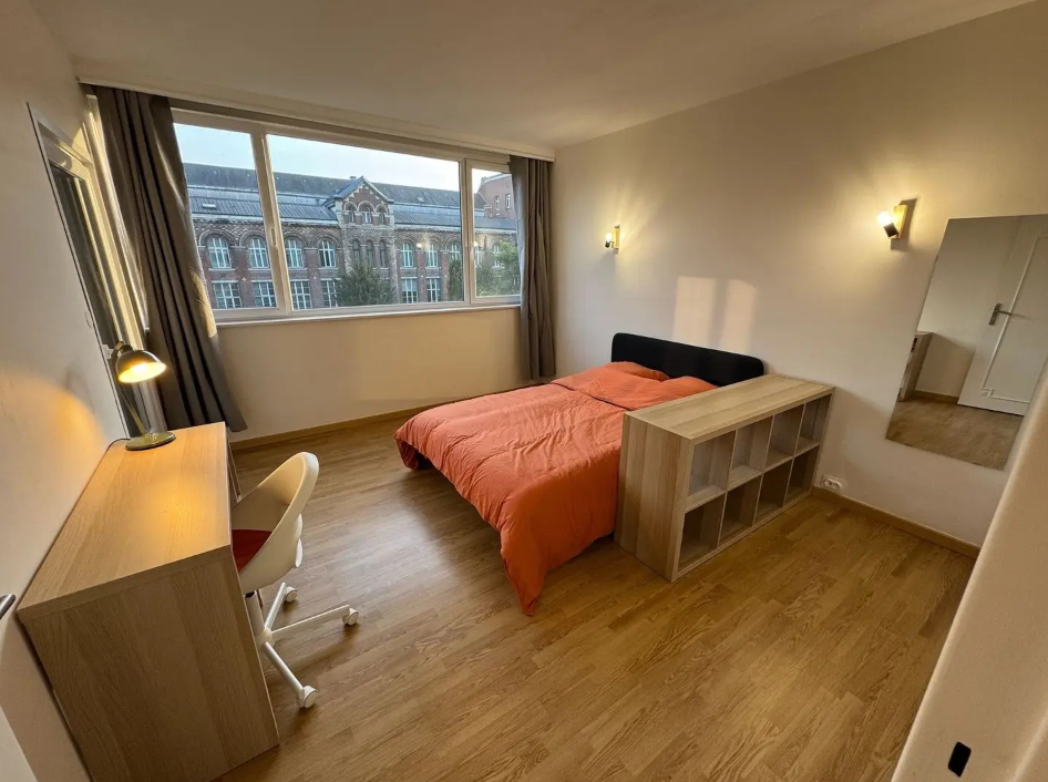 Appartement, meublé, 5 pièces, 96m² à Roubaix (59100) — photo 3