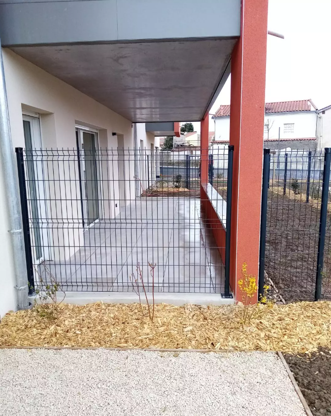 Appartement, non meublé, 3 pièces, 71m² à Chazelles-sur-Lyon (42140) — photo 2