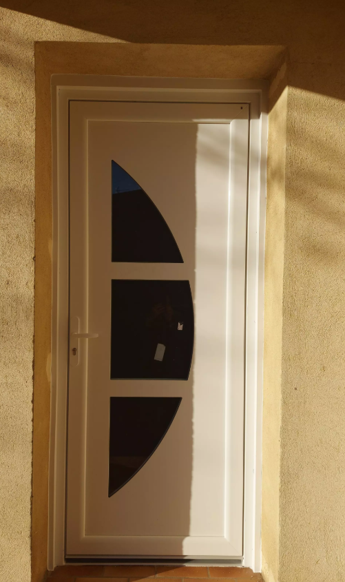 Maison, non meublé, 7 pièces, 100m² à Bagnols-sur-Cèze (30200) — photo principale