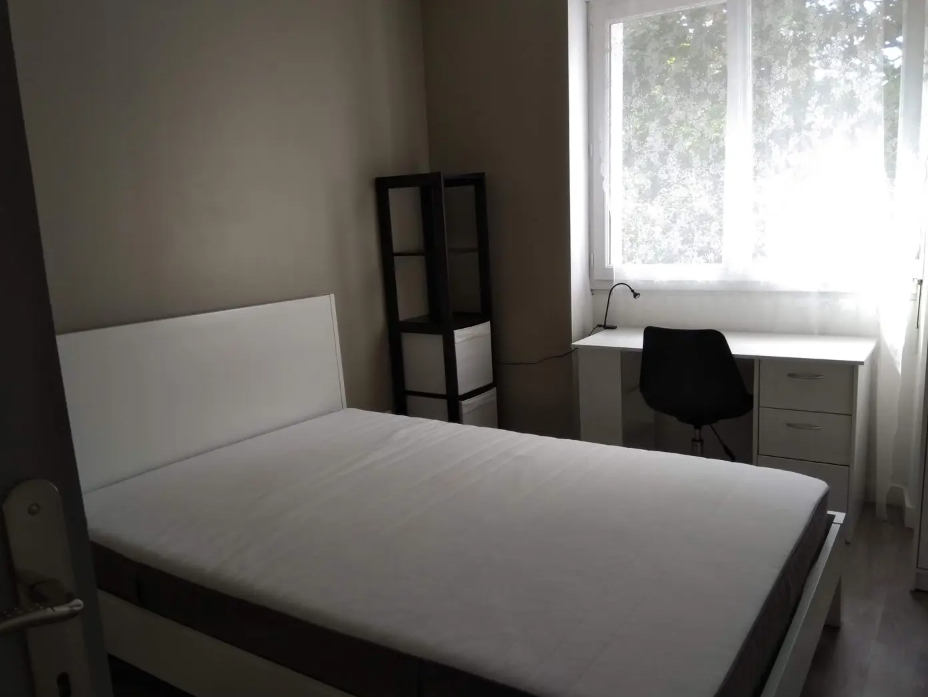 Appartement, meublé, 4 pièces, 67m² à Brest (29200) — photo 2