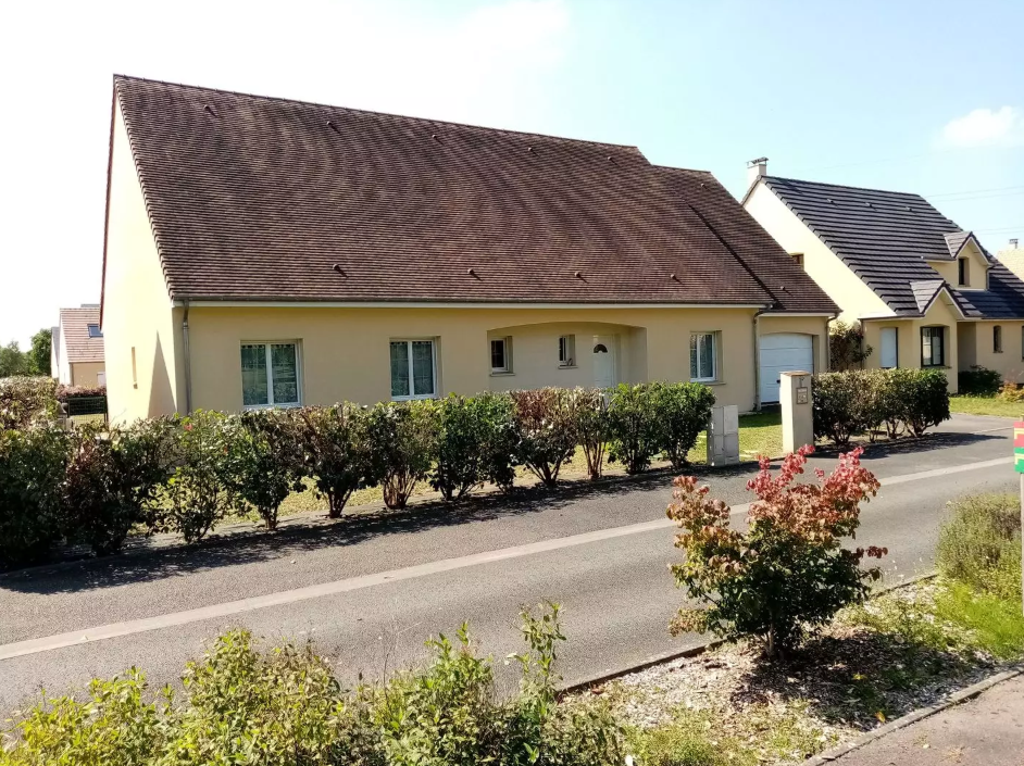 Maison, non meublé, 7 pièces, 151m² à Changé (72560) — photo principale