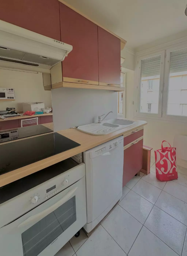 Appartement, meublé, 4 pièces, 80m² à Nîmes (30900) — photo 3