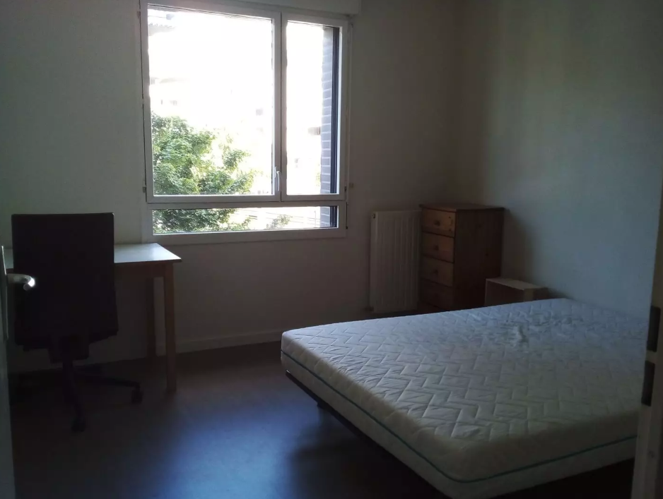 Appartement, meublé, 4 pièces, 83m² à Bordeaux (33300) — photo 4