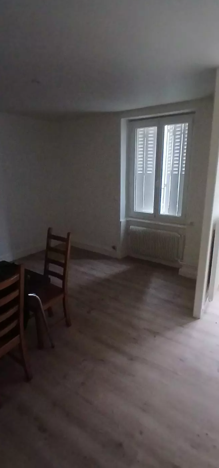Maison, non meublé, 5 pièces, 74m² à Billom (63160) — photo 2